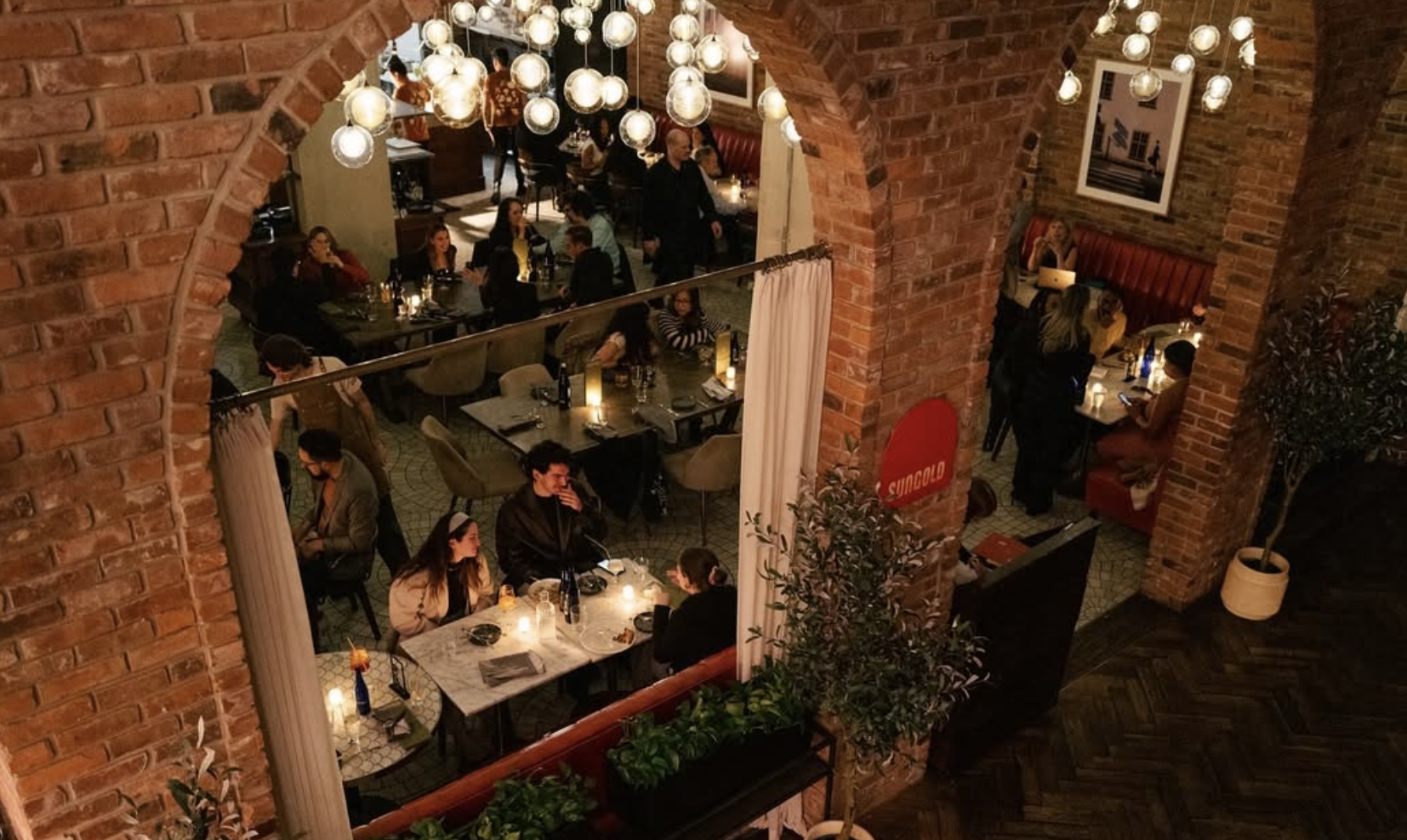 Here Comes 2025 The Best Dinners and Parties to Celebrate New Year’s